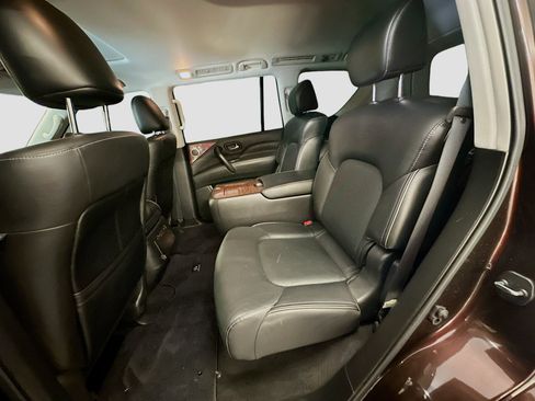 Used 2018 INFINITI QX80 4WD w/ Driver Assistance Package image 30