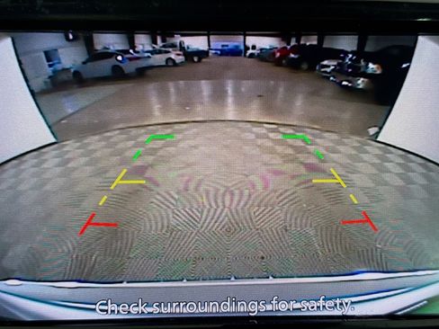 Used 2021 Nissan Murano S FWD image 17