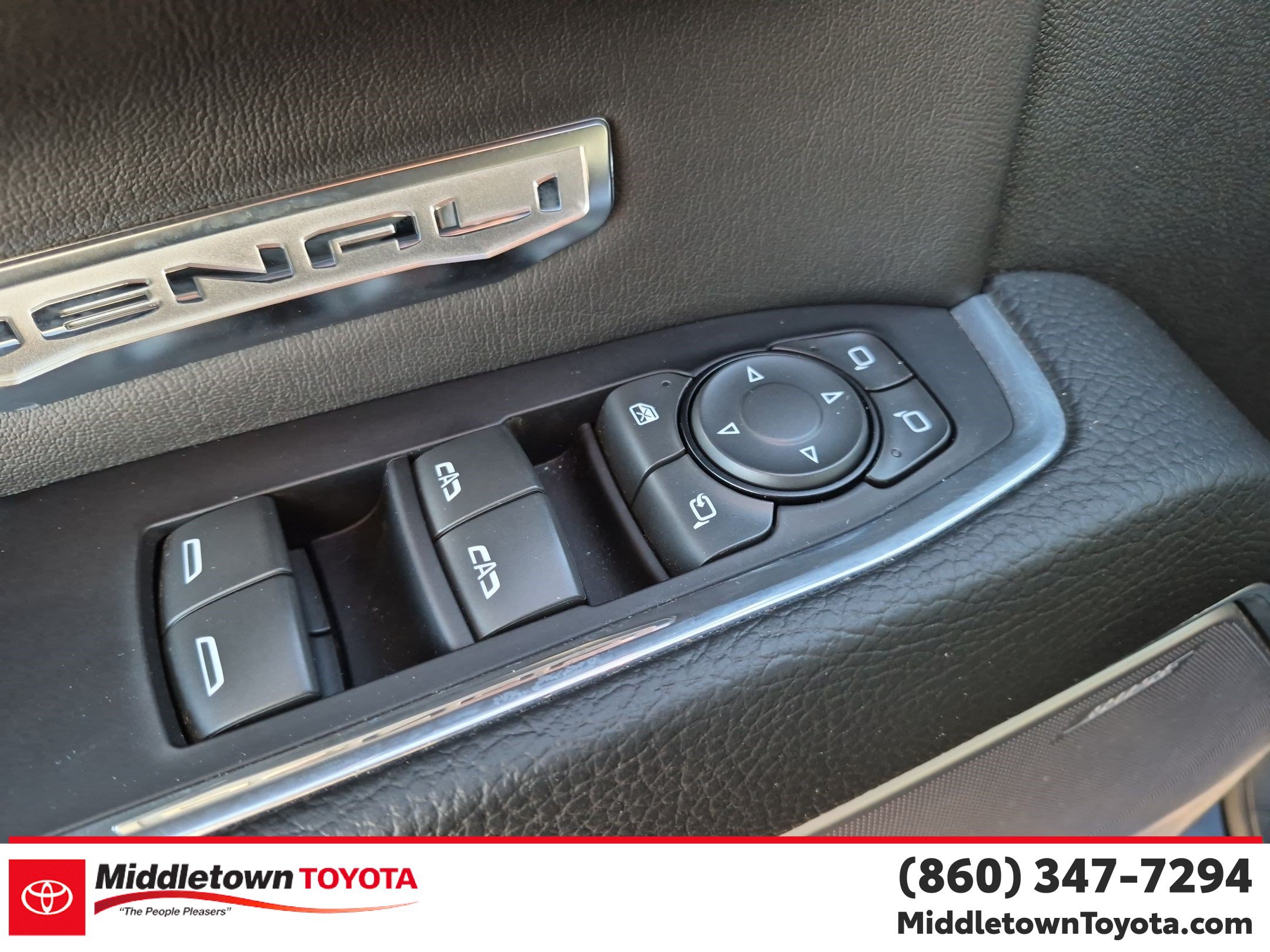 Used 2022 GMC Sierra 1500 Denali AWD/4WD image 12