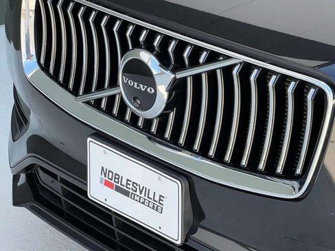 Used 2020 Volvo XC90 T6 Momentum AWD/4WD image 14