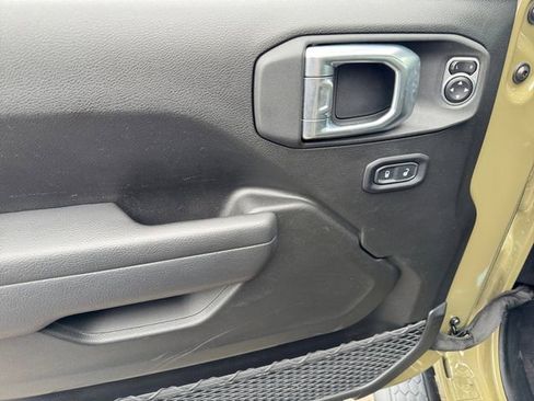 Certified 2025 Jeep Wrangler Sport S image 13