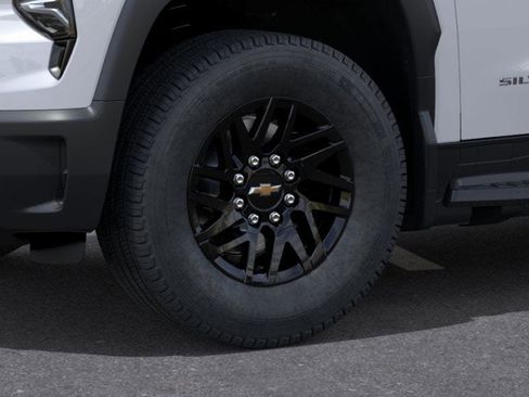 New 2026 Chevrolet Silverado EV LT image 9