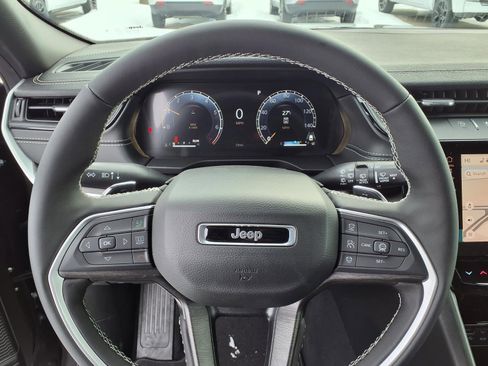 New 2026 Jeep Grand Cherokee Limited w/ Limited Altitude Package AWD/4WD image 10