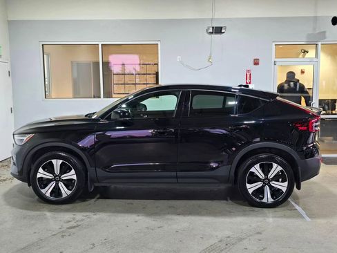 Used 2023 Volvo C40 P8 Recharge Plus w/ Climate Package image 10