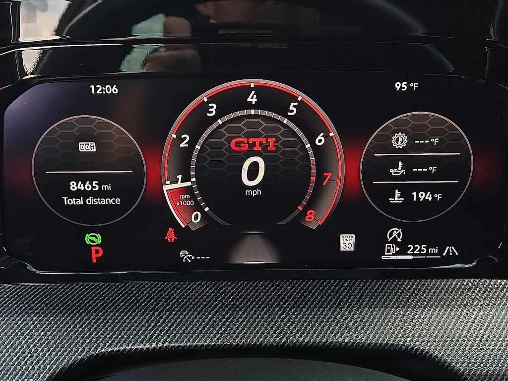 Used 2025 Volkswagen GTI SE FWD image 18