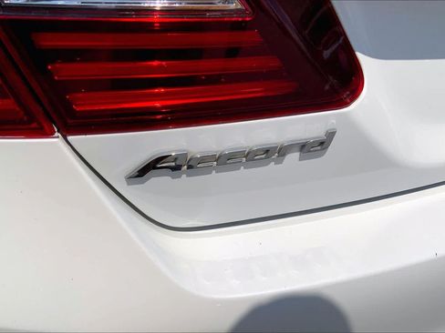Used 2017 Honda Accord Sport Special Edition image 28