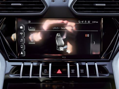 Used 2021 Lamborghini Urus image 76