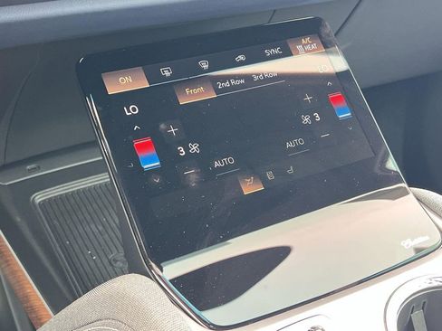 New 2026 Cadillac Vistiq Premium Luxury image 21