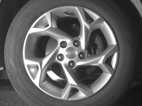 Used 2025 Chevrolet Trax LS w/ LS Convenience Package FWD image 10