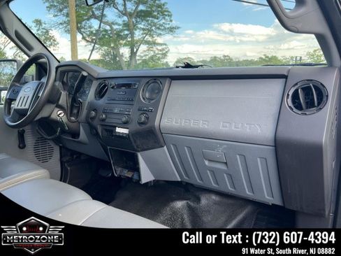 Used 2011 Ford F250 XL w/ Snow Plow Prep Pkg AWD/4WD image 14