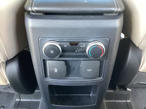 Used 2021 Ford Explorer XLT w/ Equipment Group 202A RWD image 30