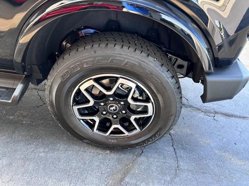 New 2025 Ford Bronco Outer Banks image 6