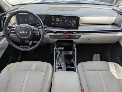 Certified 2024 Kia Sorento S w/ Panoramic Sunroof Package FWD image 12