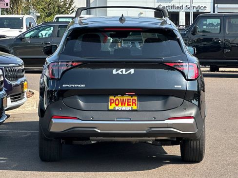 Certified 2026 Kia Sportage EX AWD/4WD image 5