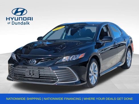 Used 2024 Toyota Camry LE image 1