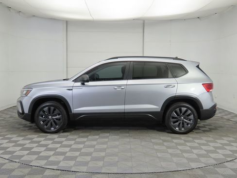 Certified 2024 Volkswagen Taos S image 8