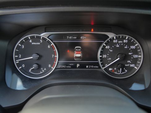 Used 2025 Nissan Rogue SV image 21