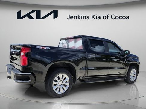 Used 2022 Chevrolet Silverado 1500 Custom AWD/4WD image 4