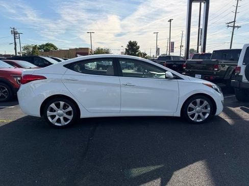 Used 2013 Hyundai Elantra Limited w/ Technology Pkg FWD image 8