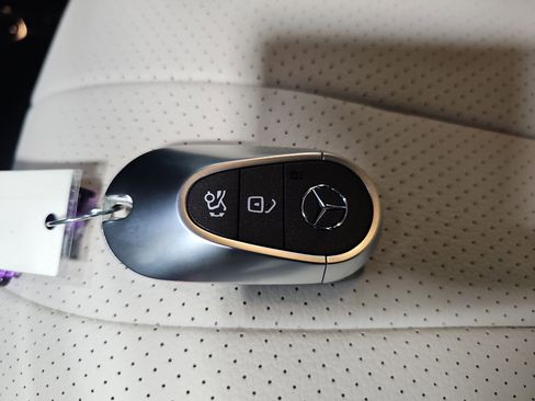 New 2026 Mercedes-Benz E 450 4MATIC Sedan image 37