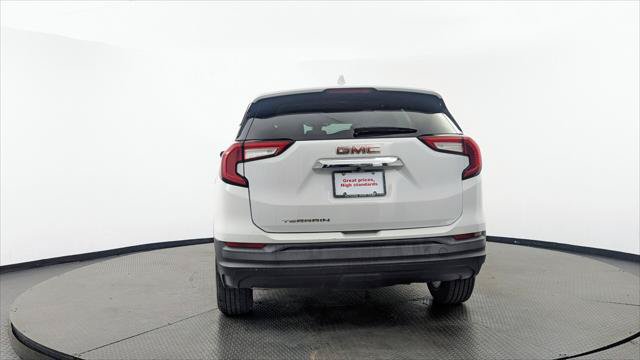 Used 2024 GMC Terrain SLE FWD image 7