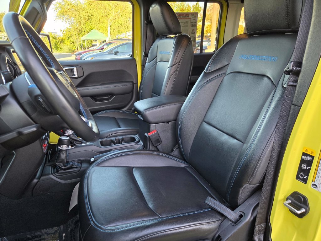 Used 2023 Jeep Wrangler Unlimited Rubicon 4xe w/ Cold Weather Group AWD/4WD image 19