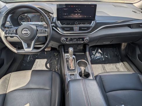 Used 2025 Nissan Altima 2.5 SR w/ SR Premium Package AWD/4WD image 18