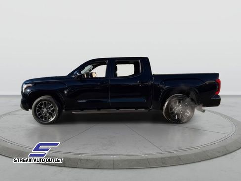 Used 2022 Toyota Tundra Platinum image 8