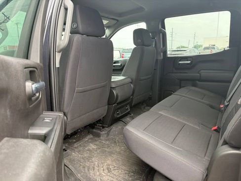 Used 2023 Chevrolet Silverado 1500 Custom Trail Boss w/ LPO, Dark Essentials Package AWD/4WD image 6