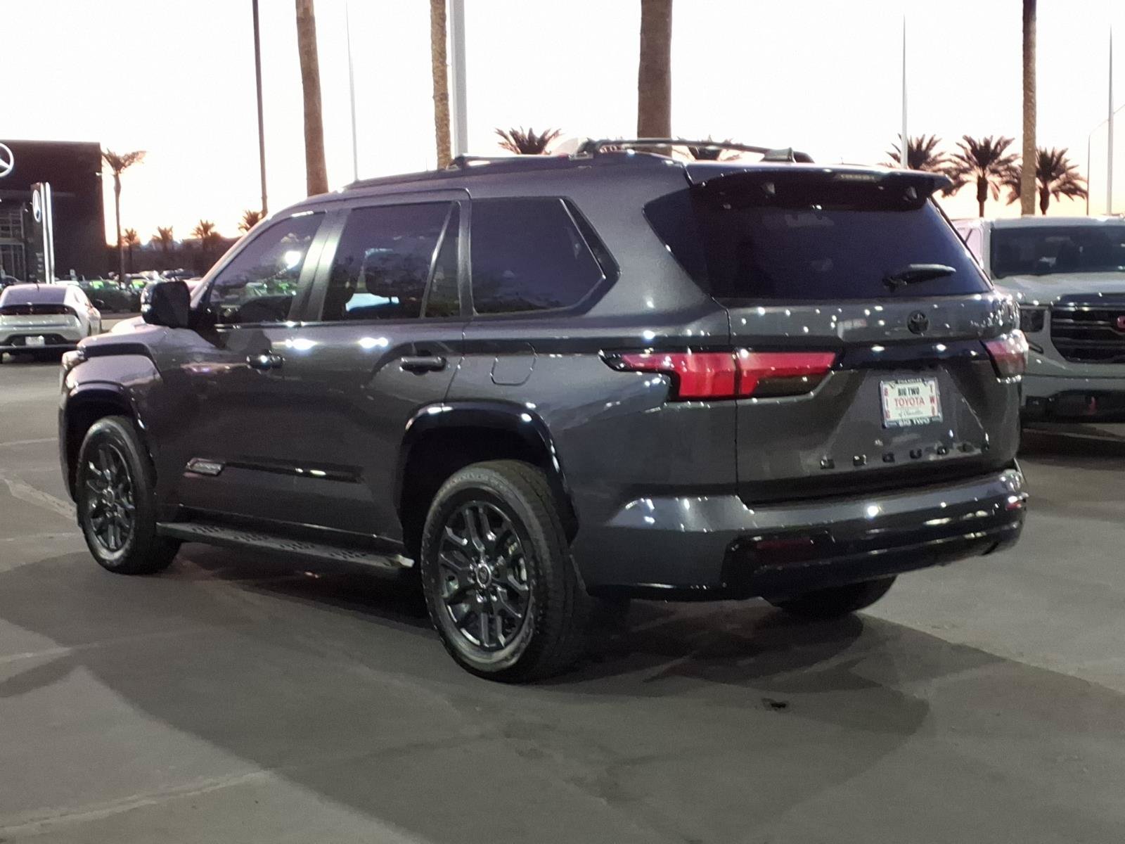 Used 2024 Toyota Sequoia Platinum AWD/4WD image 6