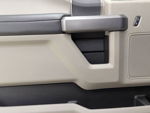 Certified 2022 Ford F250 XLT w/ FX4 Off-Road Package image 19