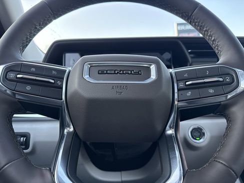 New 2026 GMC Terrain Denali w/ LPO, Black Badging Package image 22