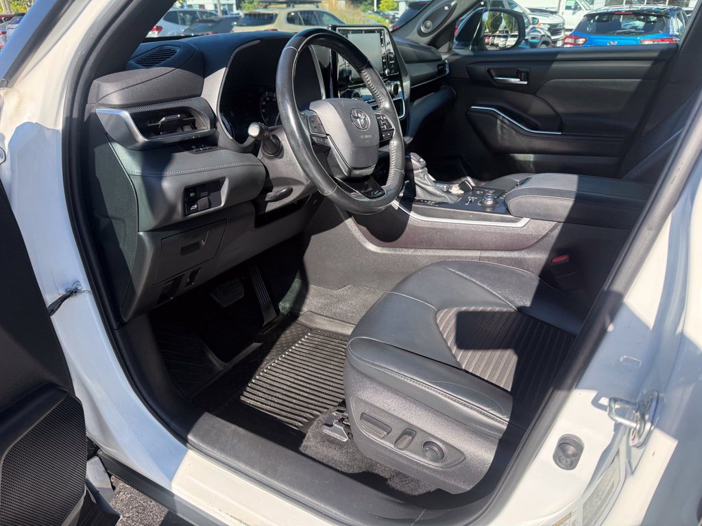 Certified 2021 Toyota Highlander XSE AWD/4WD image 15