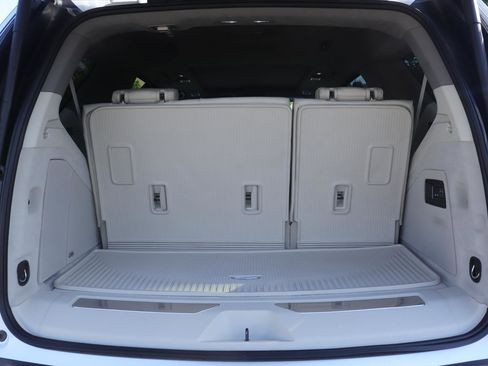 Used 2025 Cadillac Escalade Sport Platinum w/ LPO, Floor Liner Package AWD/4WD image 16