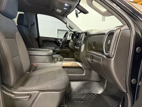 Used 2021 Chevrolet Silverado 1500 RST image 22