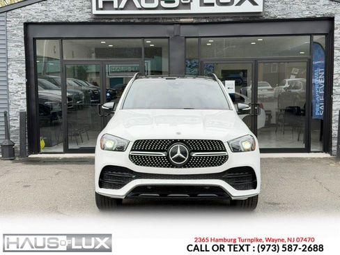 Used 2020 Mercedes-Benz GLE 350 4MATIC w/ AMG Line Exterior image 6