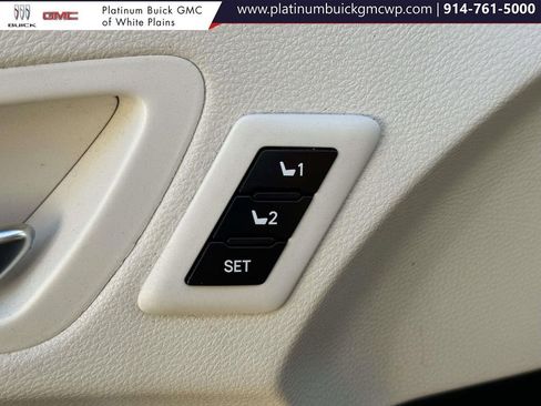 Used 2022 Toyota Sienna Platinum image 17