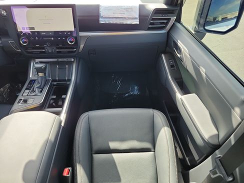 Used 2026 Lexus GX 550 AWD/4WD image 15