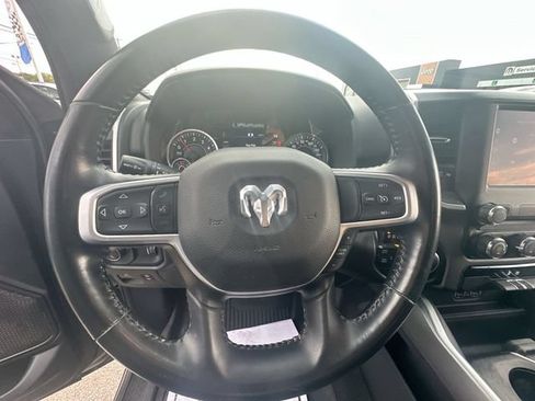 Used 2022 RAM 1500 Big Horn AWD/4WD image 16