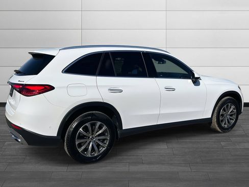 Certified 2025 Mercedes-Benz GLC 300 4MATIC image 3