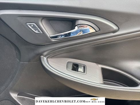 Used 2017 Chevrolet Malibu LT w/ Leather Package FWD image 29