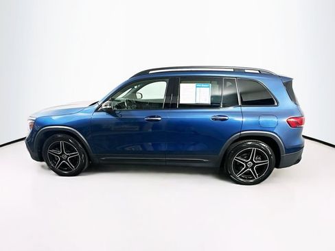 Used 2023 Mercedes-Benz GLB 250 4MATIC image 4