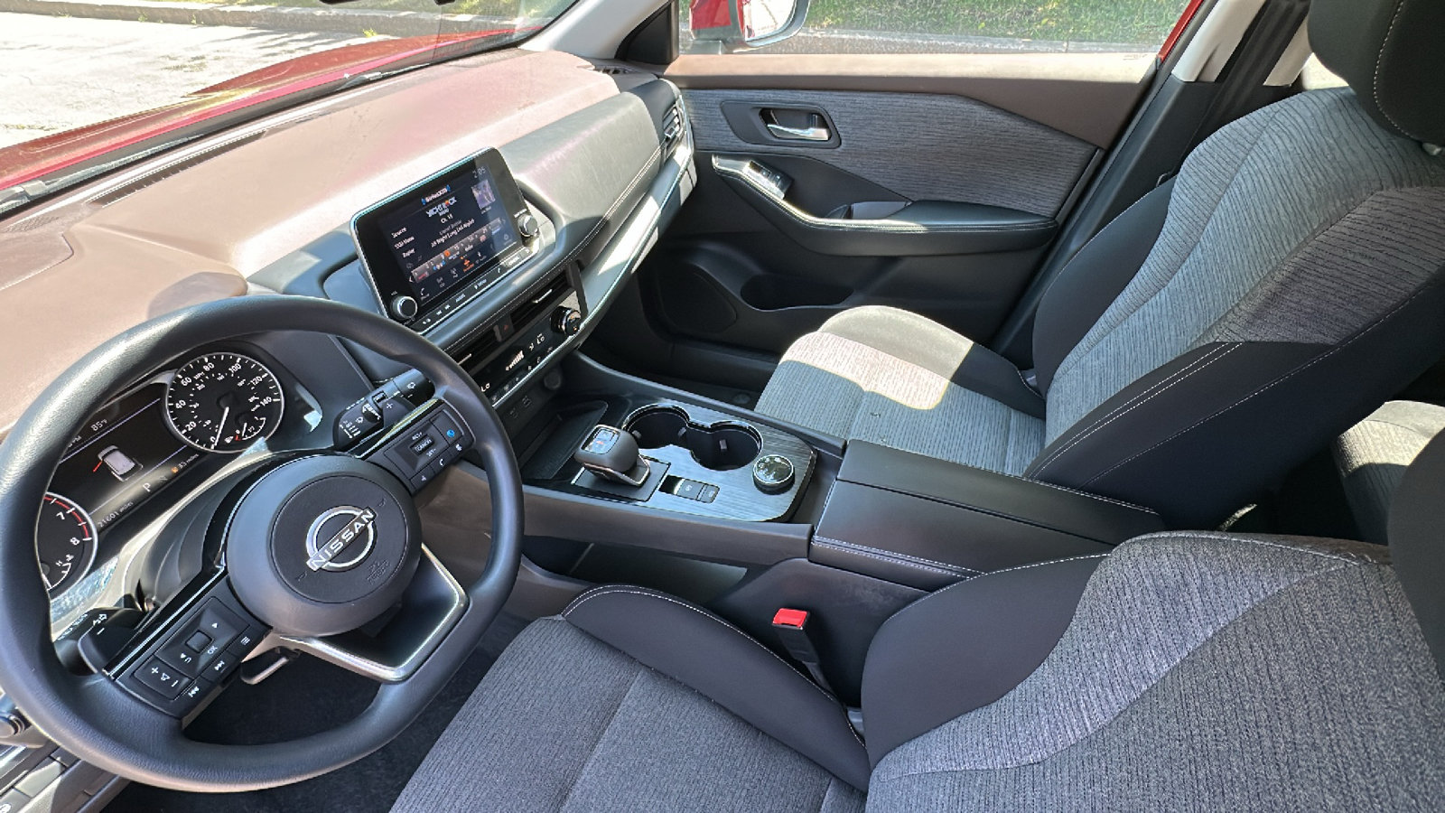 Certified 2023 Nissan Rogue SV AWD/4WD image 20