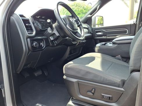Certified 2024 RAM 2500 Big Horn w/ Night Edition AWD/4WD image 13