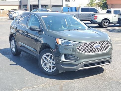 Used 2023 Ford Edge SEL AWD/4WD image 2