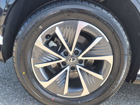 Used 2023 Lexus RZ 450e Premium w/ Technology Package AWD/4WD image 13
