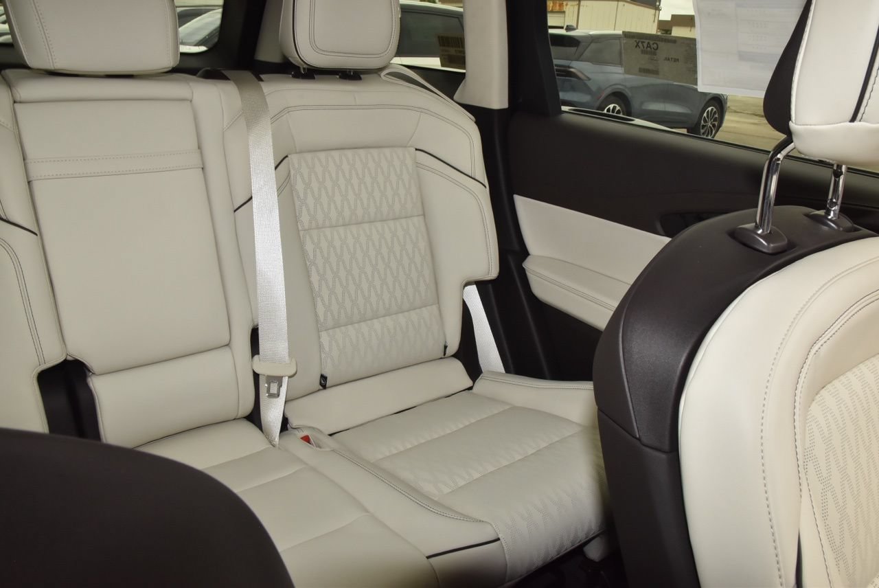 New 2026 Lincoln Nautilus Black Label AWD/4WD image 21