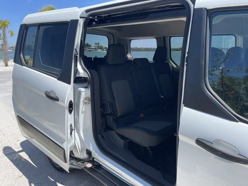 Used 2020 Ford Transit Connect XL FWD image 25