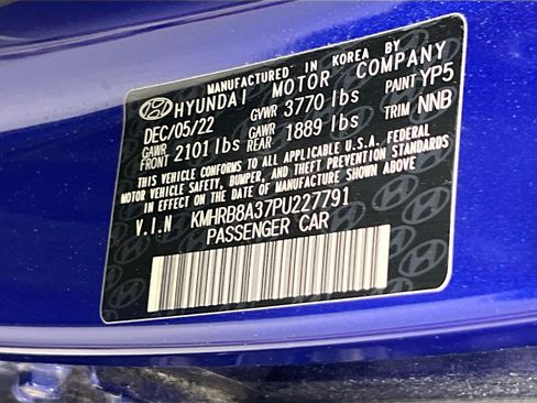 Used 2023 Hyundai Venue SE FWD image 29