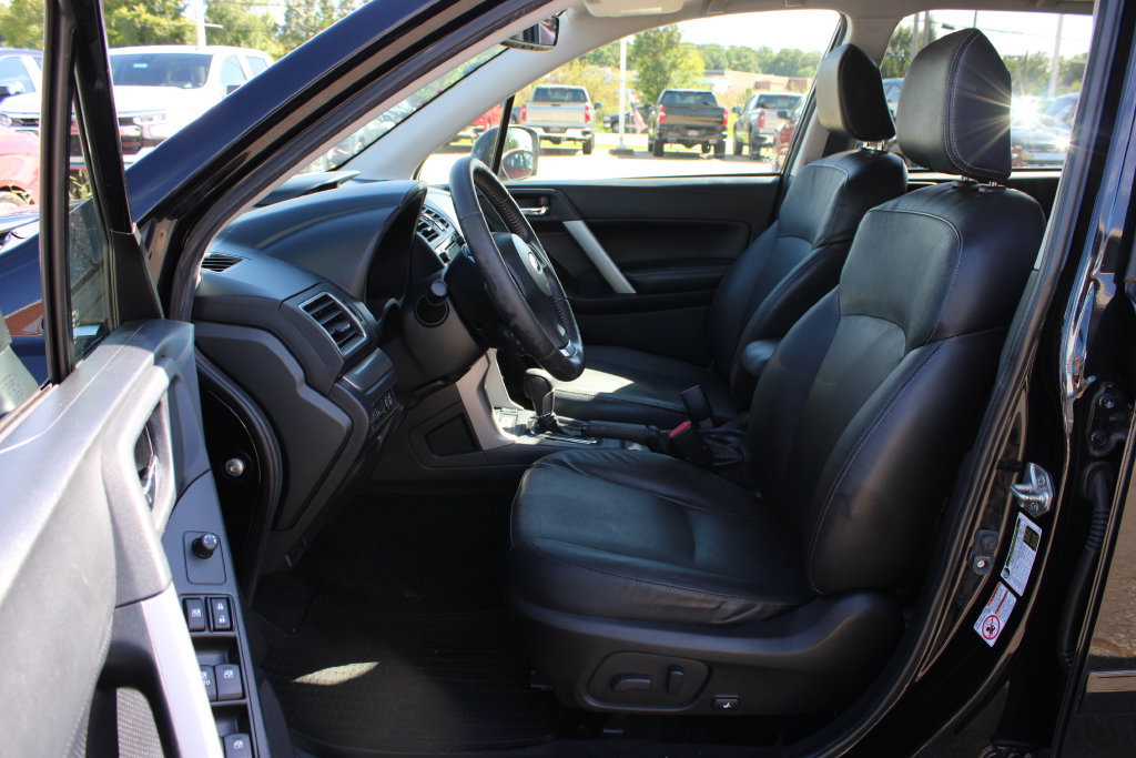 Used 2016 Subaru Forester 2.5i Touring AWD/4WD image 10
